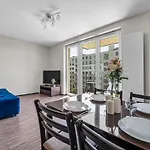 Appartement Metro Bemowo - Balcony, Parking, Near Metro - By Rentujemy Warschau