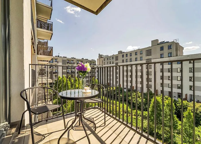 Metro Bemowo - Balcony, Parking, Near Metro - By Rentujemy Varşova