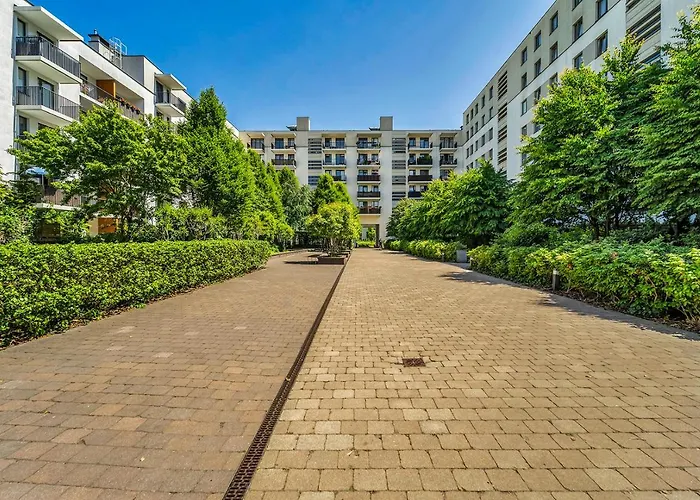 Metro Bemowo - Balcony, Parking, Near Metro - By Rentujemy Daire Varşova