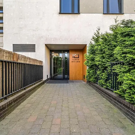 Apartment Metro Bemowo - Balcony, Parking, Near Metro - By Rentujemy *